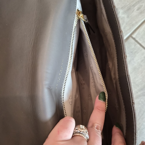 Tory Burch Shoulder Bag - Picture 7 of 9